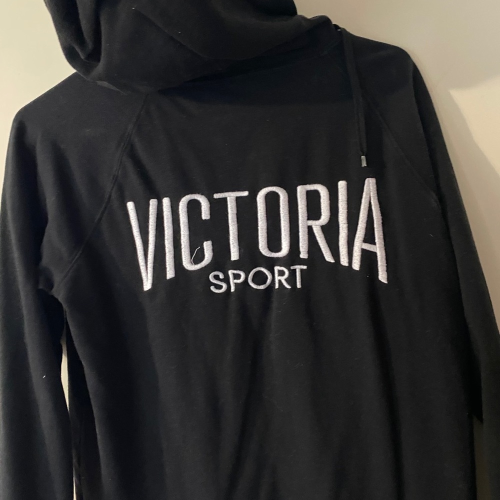 VS zip up